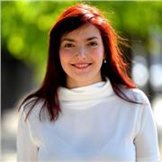 Insegnante di matematica e aiuto compiti in diverse materie . Laurea in Economia con Lode e Dottorato.